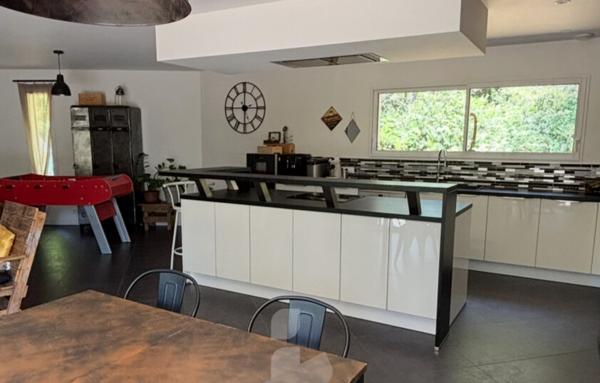 Maison familiale de plain-pied à Salles   Grand terrain et excellente performance énergétique