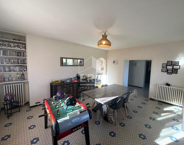 Maison Pineuilh 6 pièce(s) 3 chambres 146 m2 habitables