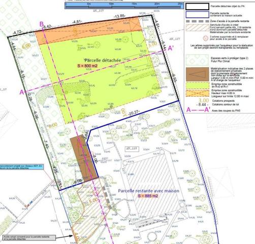 Une parcelle de terrain à bâtir de 800 m²