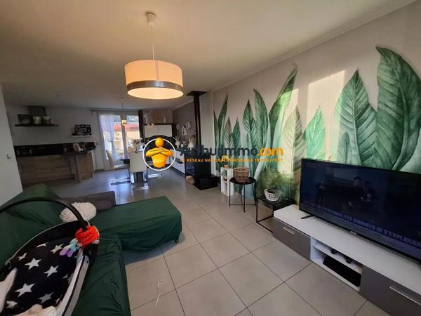 Location                                                      Maison
                        
                     5 pièces                      102 m2                     à Pommeuse