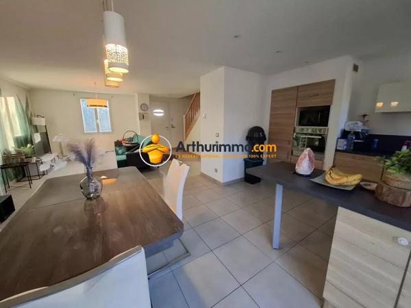 Location                                                      Maison
                        
                     5 pièces                      102 m2                     à Pommeuse