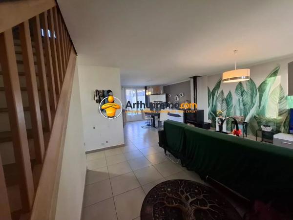 Location                                                      Maison
                        
                     5 pièces                      102 m2                     à Pommeuse