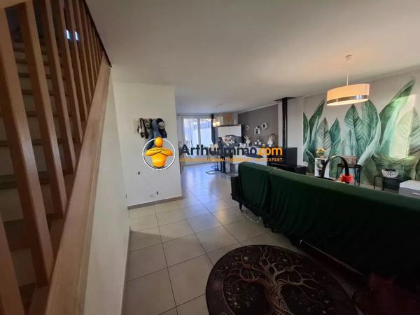Location                                                      Maison
                        
                     5 pièces                      102 m2                     à Pommeuse