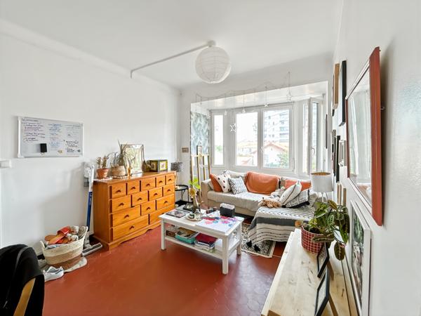 Marseille (13014) T2 de 34 m2 dans immeuble rénové au Canet