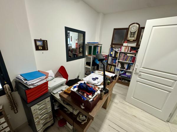 Villa contemporaine 203 m2 avec piscine et garage Sainte-Cécile-les-Vignes (84290)