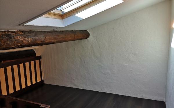 Appartement à louer    1 pièce •  Cabrières