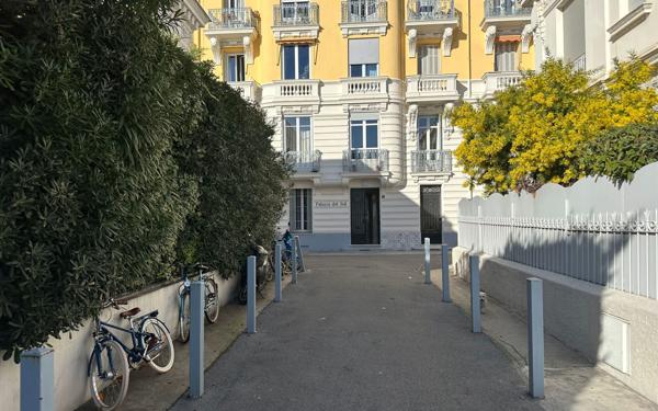 Appartement à vendre    3 pièces • 59,30 m2 Nice