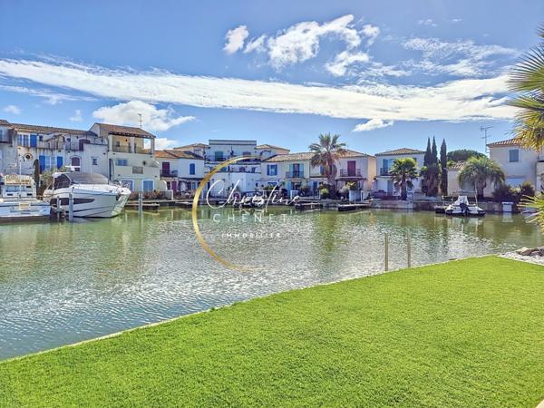 Marina 3 chambres avec appontement de 15 m pour bateau