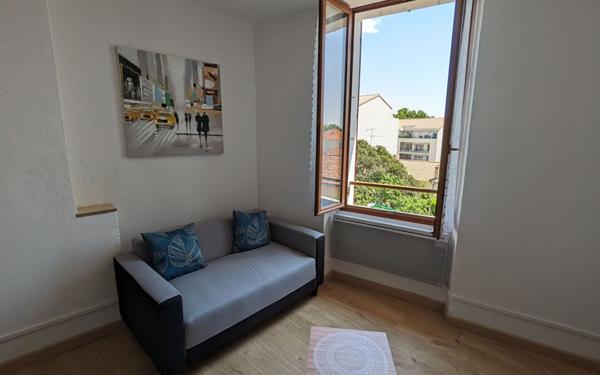 Appartement à louer    1 pièce • 29 m2 Toulon