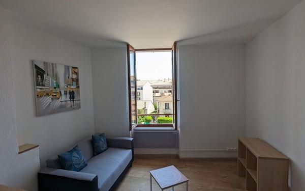Appartement à louer    1 pièce • 29 m2 Toulon