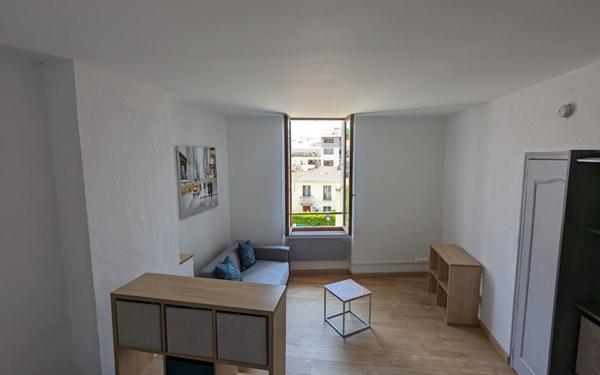 Appartement à louer    1 pièce • 29 m2 Toulon