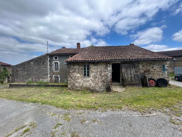 Corps de ferme à rénover avec terrain de 1203 m2