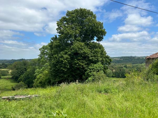 Corps de ferme à rénover avec terrain de 1203 m2