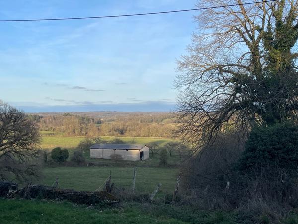 Corps de ferme à rénover avec terrain de 1203 m2