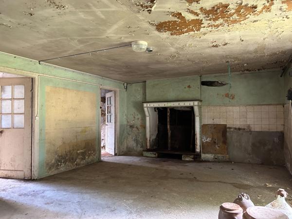 Corps de ferme à rénover avec terrain de 1203 m2