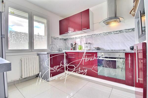 Maison, 6 chambres, sur sous-sol total avec jardin clos