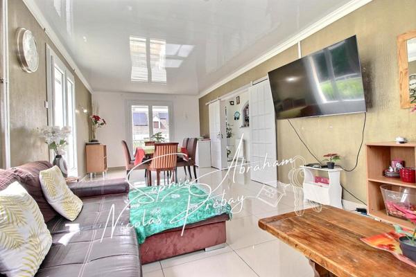 Maison, 6 chambres, sur sous-sol total avec jardin clos