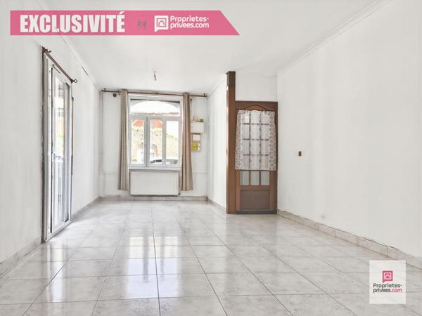 WATTRELOS, secteur de l'Union, Maison 1930 semi individuelle avec 3 chambres, bureau, cour, garage