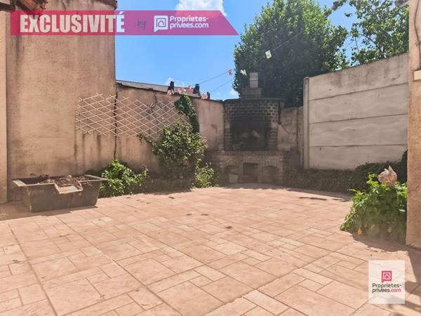 WATTRELOS, secteur de l'Union, Maison 1930 semi individuelle avec 3 chambres, bureau, cour, garage