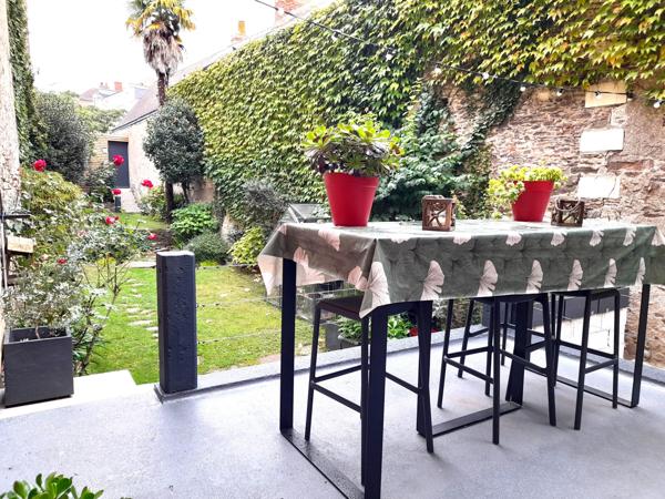 BAISSE DE PRIX MAISON DE VILLE 4 CH AVEC JARDIN CLOS ET GARAGE