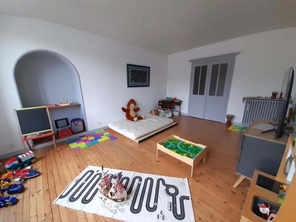 BAISSE DE PRIX MAISON DE VILLE 4 CH AVEC JARDIN CLOS ET GARAGE