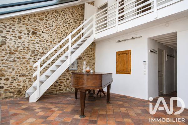 Location maison 11 pièces 295 m² Linas