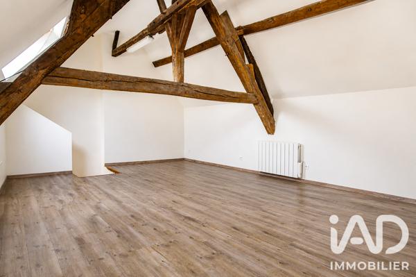 Location maison 11 pièces 295 m² Linas