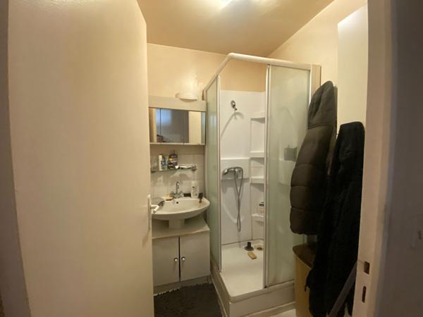 À vendre loué appartement 2 pièces au Perray-en-Yvelines