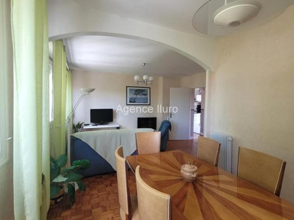 Location meublée - T3 - Oloron-sainte-marie - Réf.:205424 Bel appartement T3 meublé - Balcon - cave - Ascenseur