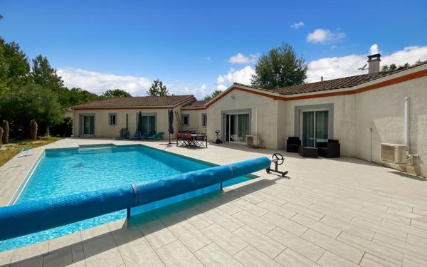 Maison à vendre    8 pièces •  Montauban