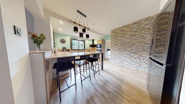 SAINT SAUVANT - MAISON - 4 CHAMBRES - DOUBLE GARAGE