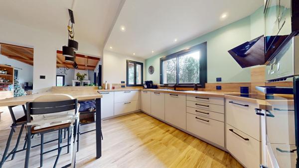 SAINT SAUVANT - MAISON - 4 CHAMBRES - DOUBLE GARAGE