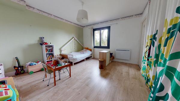 SAINT SAUVANT - MAISON - 4 CHAMBRES - DOUBLE GARAGE