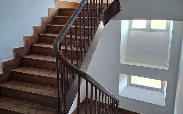 Immeuble à vendre    2 pièces •  Mazamet