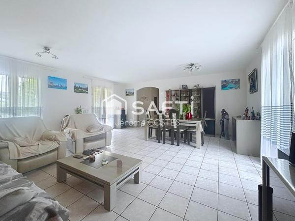 Maison d'environ 120 m2 de type 5 sur une parcelle d'environ 1200 m2