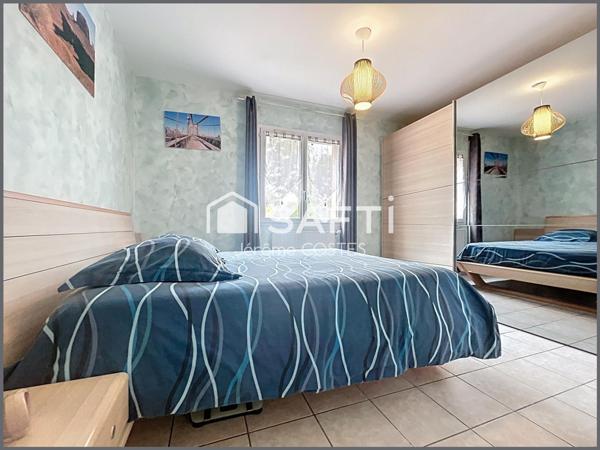 Maison d'environ 120 m2 de type 5 sur une parcelle d'environ 1200 m2