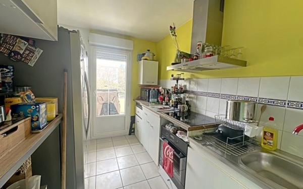Appartement à vendre    2 pièces • 51,80 m2 Marseille 8