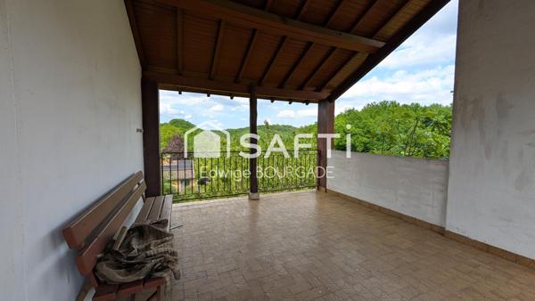 Maison 6 pièces sur 2 niveaux