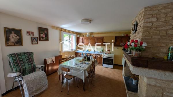 Maison 6 pièces sur 2 niveaux