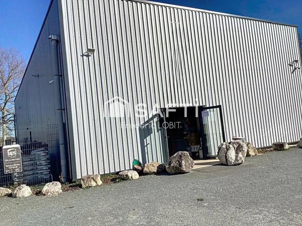 locale commerciale plus terrain constructible