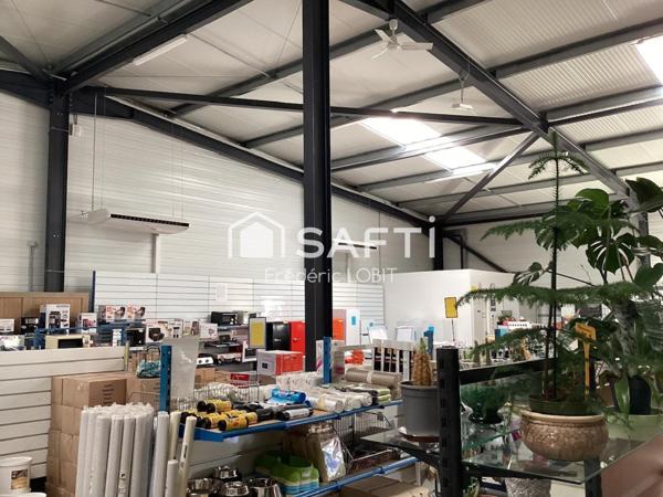 locale commerciale plus terrain constructible