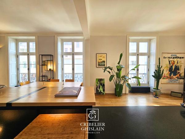 Appartement T4 d’Exception au Cœur de Nantes 110 m².