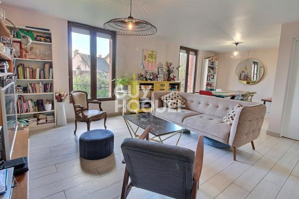 Chaville rive droite proche de Sèvres, maison de 177 m² .