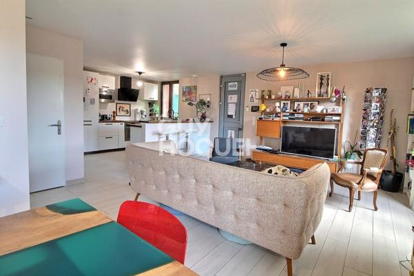 Chaville rive droite proche de Sèvres, maison de 177 m² .