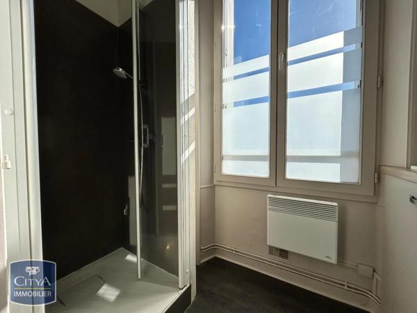 Appartement à louer 3 pièces 72.97m² Niort (79000)