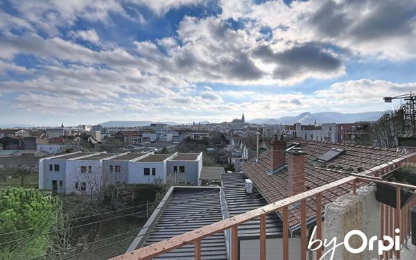 Appartement à vendre    3 pièces • 55 m2 Clermont-Ferrand