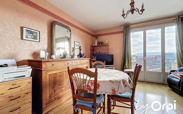 Appartement à vendre    3 pièces • 55 m2 Clermont-Ferrand