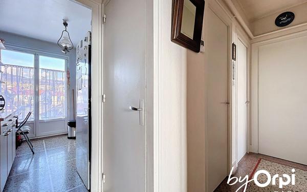 Appartement à vendre    3 pièces • 55 m2 Clermont-Ferrand