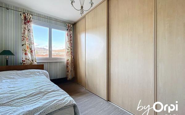 Appartement à vendre    3 pièces • 55 m2 Clermont-Ferrand