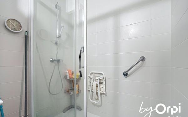 Appartement à vendre    3 pièces • 55 m2 Clermont-Ferrand